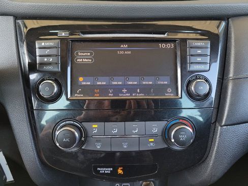 Used 2019 Nissan Rogue S FWD image 25