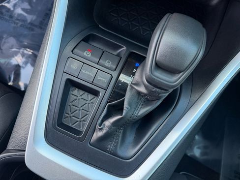 Used 2019 Toyota RAV4 XLE image 45