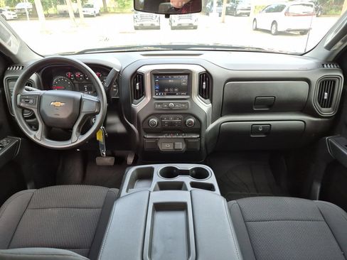 Used 2020 Chevrolet Silverado 1500 Custom w/ Custom Value Package RWD image 19