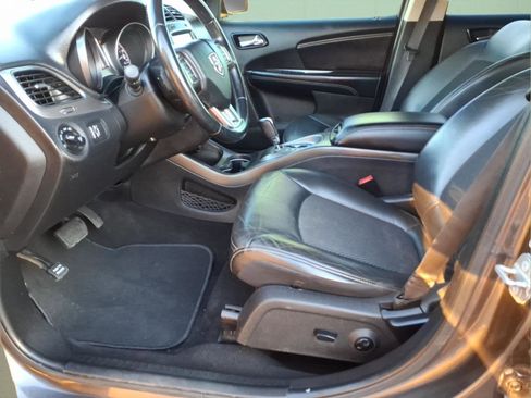 Used 2019 Dodge Journey Crossroad image 16