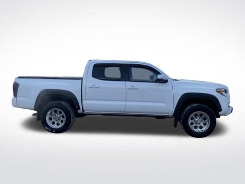 Used 2020 Toyota Tacoma 4x4 Double Cab image 2