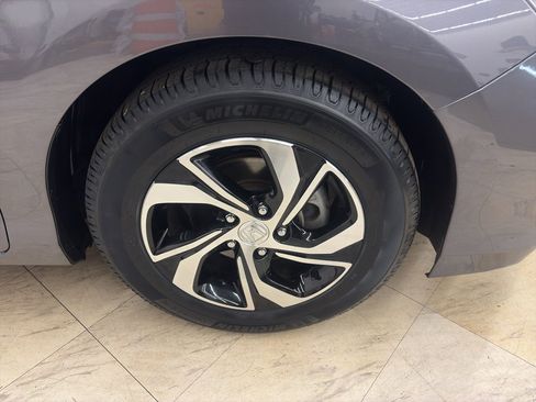 Used 2017 Honda Accord LX image 8