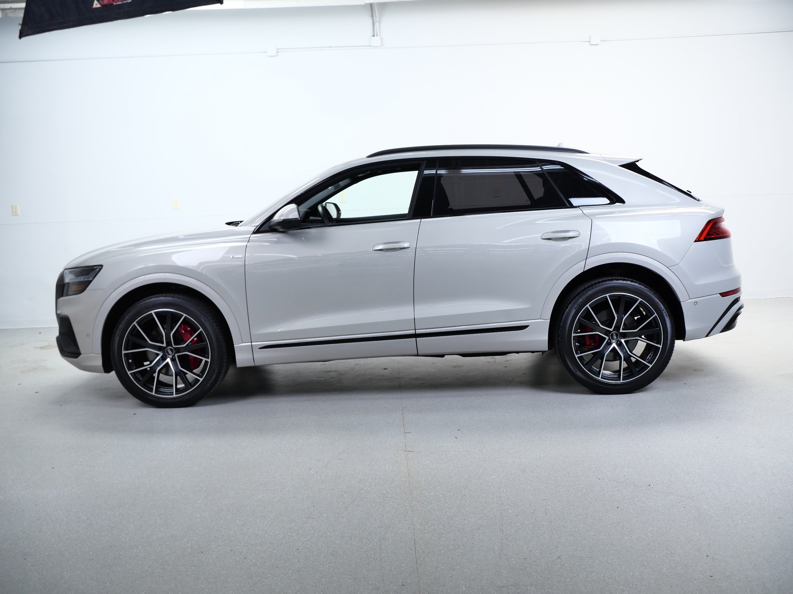 Used 2023 Audi Q8 Premium Plus w/ Premium Plus Package AWD/4WD image 10