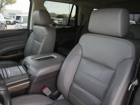 Used 2018 GMC Yukon Denali w/ Denali Ultimate Package image 10
