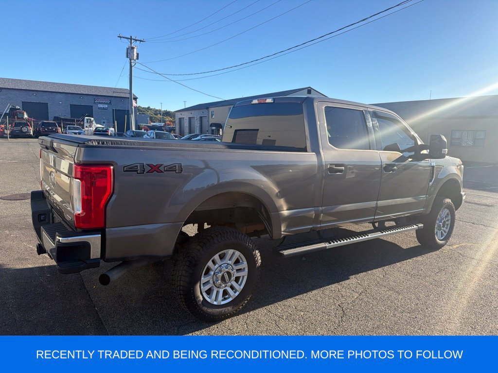 Used 2018 Ford F250 XLT w/ Snow Plow Prep Package AWD/4WD image 3