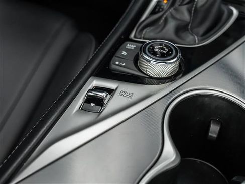 Used 2019 INFINITI Q60 3.0t Luxe w/ Essential Package RWD image 25