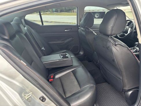 Used 2019 Nissan Altima 2.5 SR FWD image 15