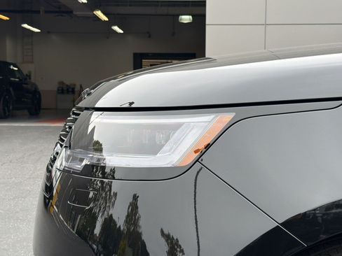 New 2026 Land Rover Range Rover SE AWD/4WD image 12