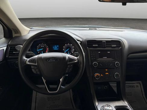 Used 2018 Ford Fusion S w/ Equipment Group 101A FWD image 26