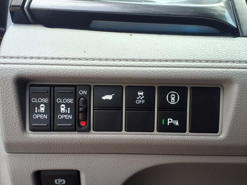 Used 2021 Honda Odyssey Elite image 15