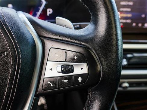 Used 2024 BMW X5 xDrive50e image 16