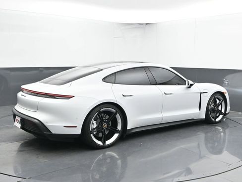 Used 2020 Porsche Taycan 4S image 10