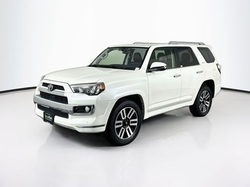 Used 2017 Toyota 4Runner Limited AWD/4WD image 3