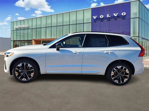New 2026 Volvo XC60 B5 Plus w/ Protection Package Premier image 26