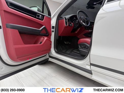 Used 2023 Porsche Cayenne GTS image 35