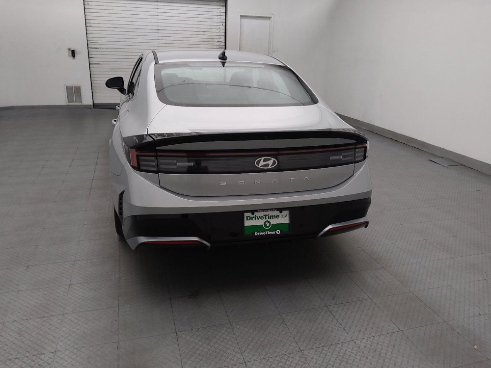 Used 2025 Hyundai Sonata SEL FWD image 6