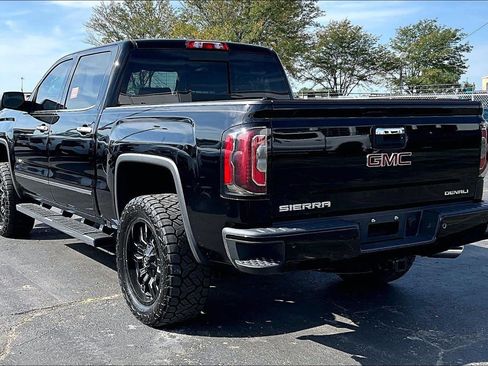 Used 2018 GMC Sierra 1500 Denali AWD/4WD image 5
