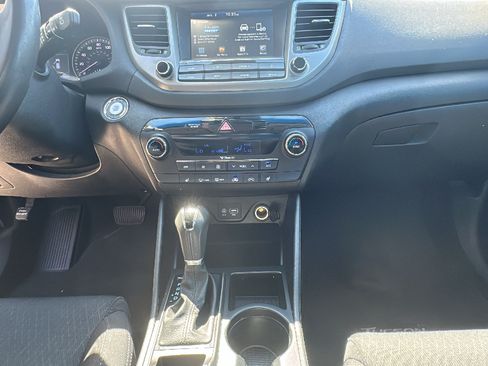 Used 2018 Hyundai Tucson Value AWD/4WD image 22