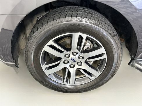 Used 2023 Ford Expedition Max Limited RWD image 11