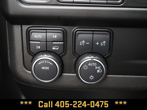 Used 2022 Chevrolet Suburban RST w/ Sport Performance Package AWD/4WD image 30