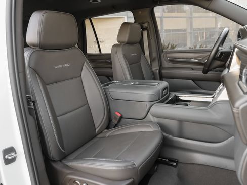Used 2023 GMC Yukon Denali AWD/4WD image 40