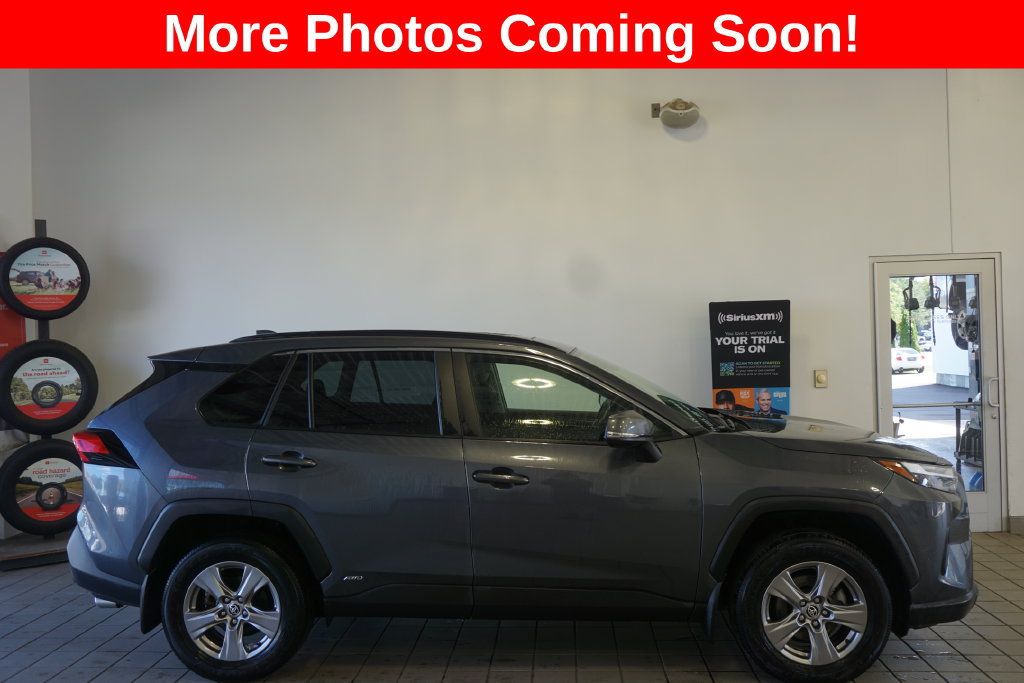 Used 2023 Toyota RAV4 XLE w/ Convenience Package AWD/4WD image 2