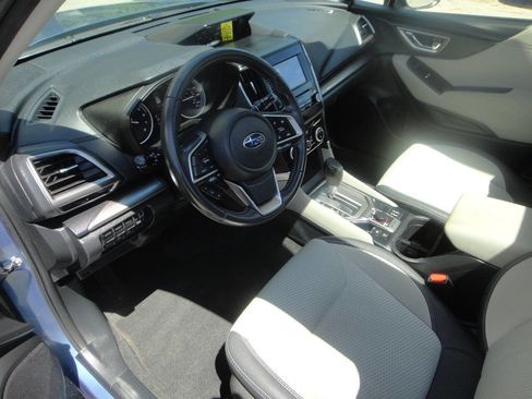 Used 2019 Subaru Forester Premium AWD/4WD image 7