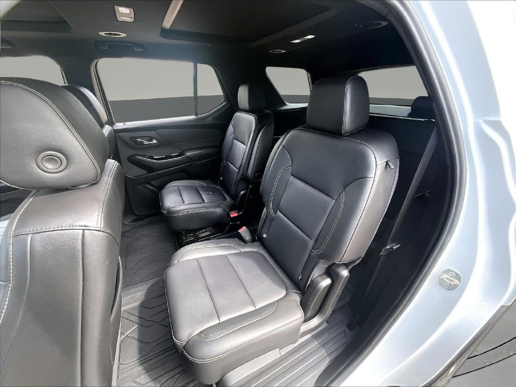 Used 2023 Chevrolet Traverse LT w/ LT Premium Package AWD/4WD image 25