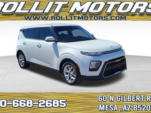 Used 2022 Kia Soul S image 1
