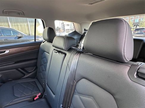 New 2026 Volkswagen Atlas SE image 26
