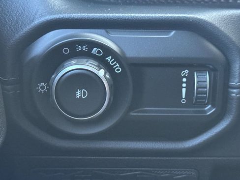 Used 2024 Jeep Wrangler Unlimited Rubicon 392 image 32