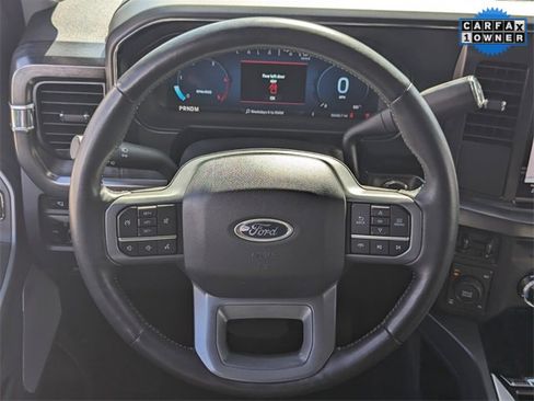 Used 2024 Ford F250 Lariat w/ Black Appearance Package image 8