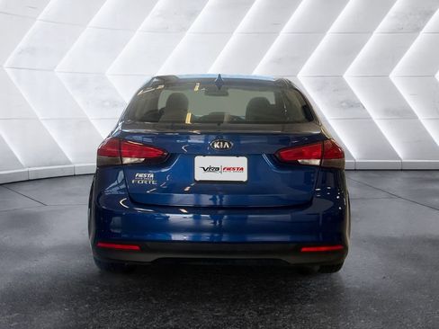 Used 2017 Kia Forte LX image 5