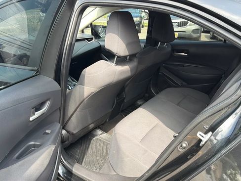 Used 2020 Toyota Corolla LE FWD image 26