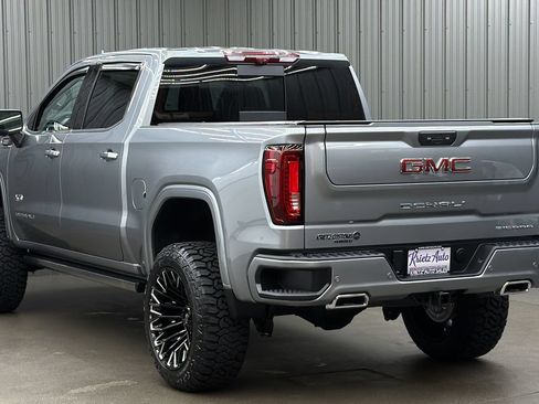 Used 2024 GMC Sierra 1500 Denali w/ Denali Reserve Package AWD/4WD image 3