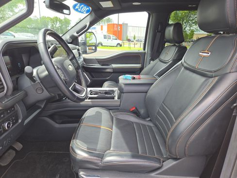Used 2024 Ford F250 Platinum AWD/4WD image 18