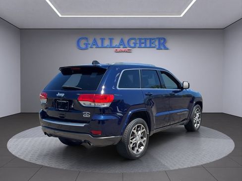 Used 2018 Jeep Grand Cherokee Limited AWD/4WD image 4