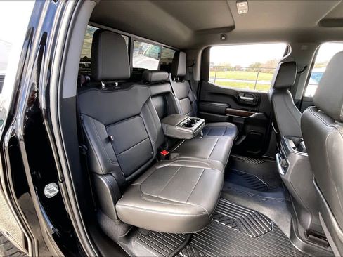 Used 2020 GMC Sierra 1500 SLT RWD image 20