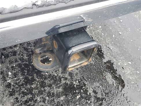 Used 2023 Chevrolet Silverado 2500 LT w/ Convenience Package image 7