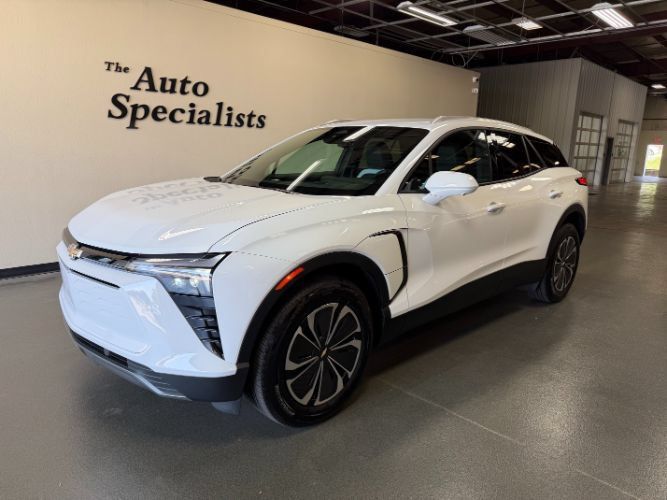 Used 2024 Chevrolet Blazer EV LT AWD/4WD image 1