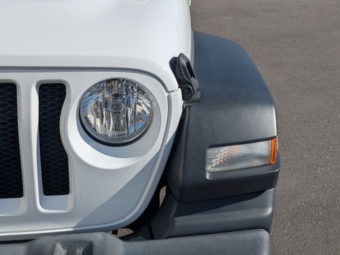 Used 2022 Jeep Wrangler Unlimited Sport image 12