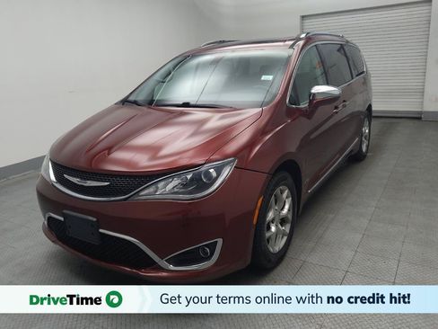Used 2018 Chrysler Pacifica Limited FWD image 1