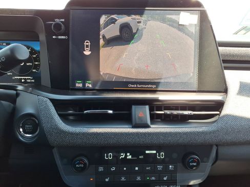 New 2026 Subaru Outback Limited AWD/4WD image 9