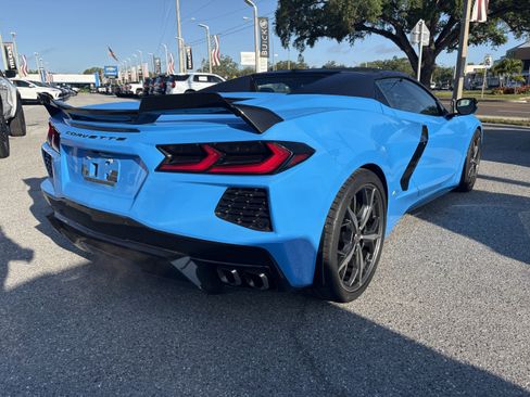 Used 2023 Chevrolet Corvette Stingray Premium Conv w/ Z51 Performance Package RWD image 8