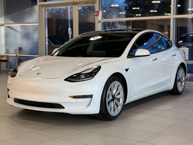 Used 2021 Tesla Model 3 Standard Range Plus RWD image 4