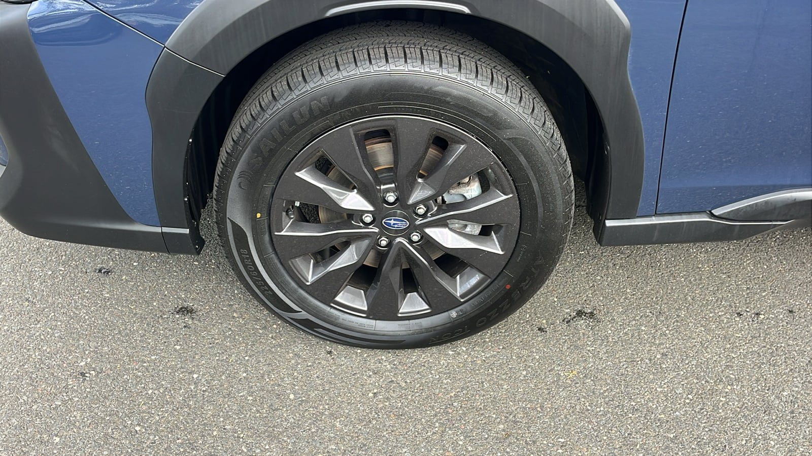 Certified 2025 Subaru Outback Onyx Edition AWD/4WD image 9