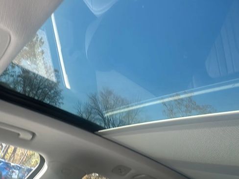 Used 2018 Audi Q5 2.0T Premium Plus w/ Premium Plus Package image 28