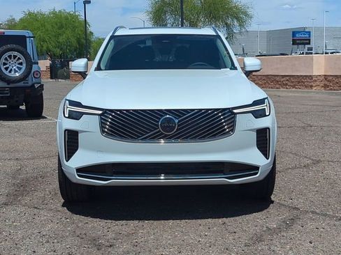 Used 2025 Volvo XC90 B6 Plus w/ Protection Package Premier AWD/4WD image 3