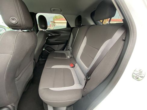 Used 2025 Chevrolet TrailBlazer LT image 37