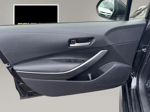 Used 2022 Toyota Corolla SE FWD image 12